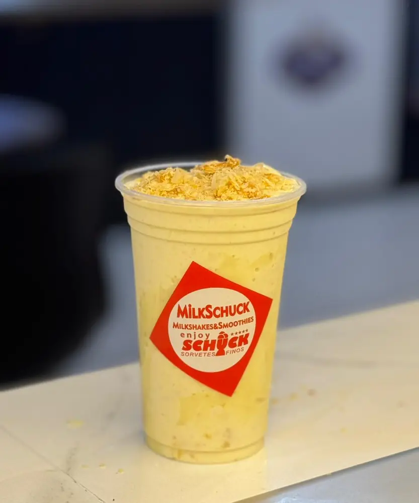 Milkshake Mil Folhas, edição limitada, com farofa crocante por cima